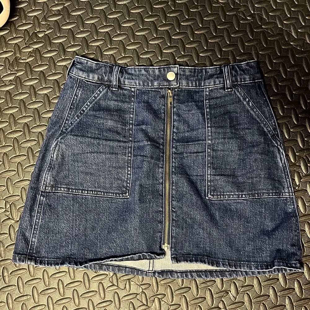 Madewell never worn Jean skirt size 29